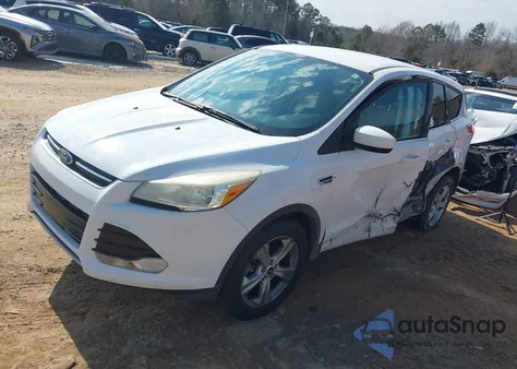 2015 Ford Escape Se z USA, uszkodzony, nr VIN 1FMCU9GX7FUB34820